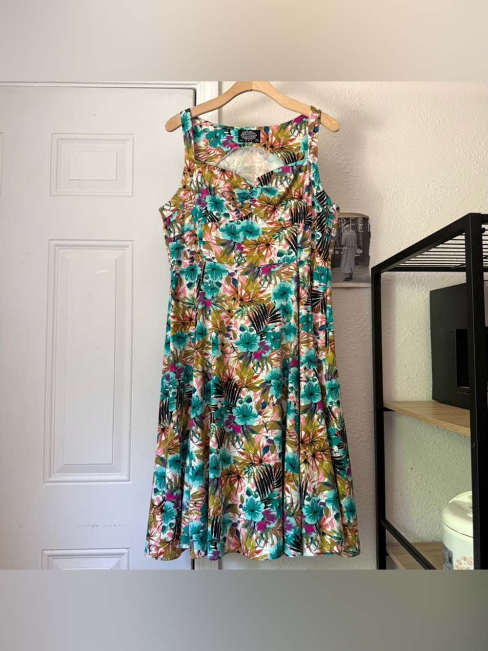 HEARTS & ROSES multicolor floral tropical Hawaiian cotton mod pinup retro midi